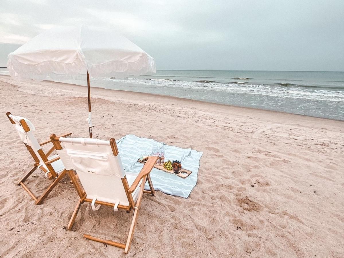 Luxury Villa 3 Blocks From The Beach With A Pool, Fire Pit And Outdoor Oasis Cape Canaveral Kültér fotó