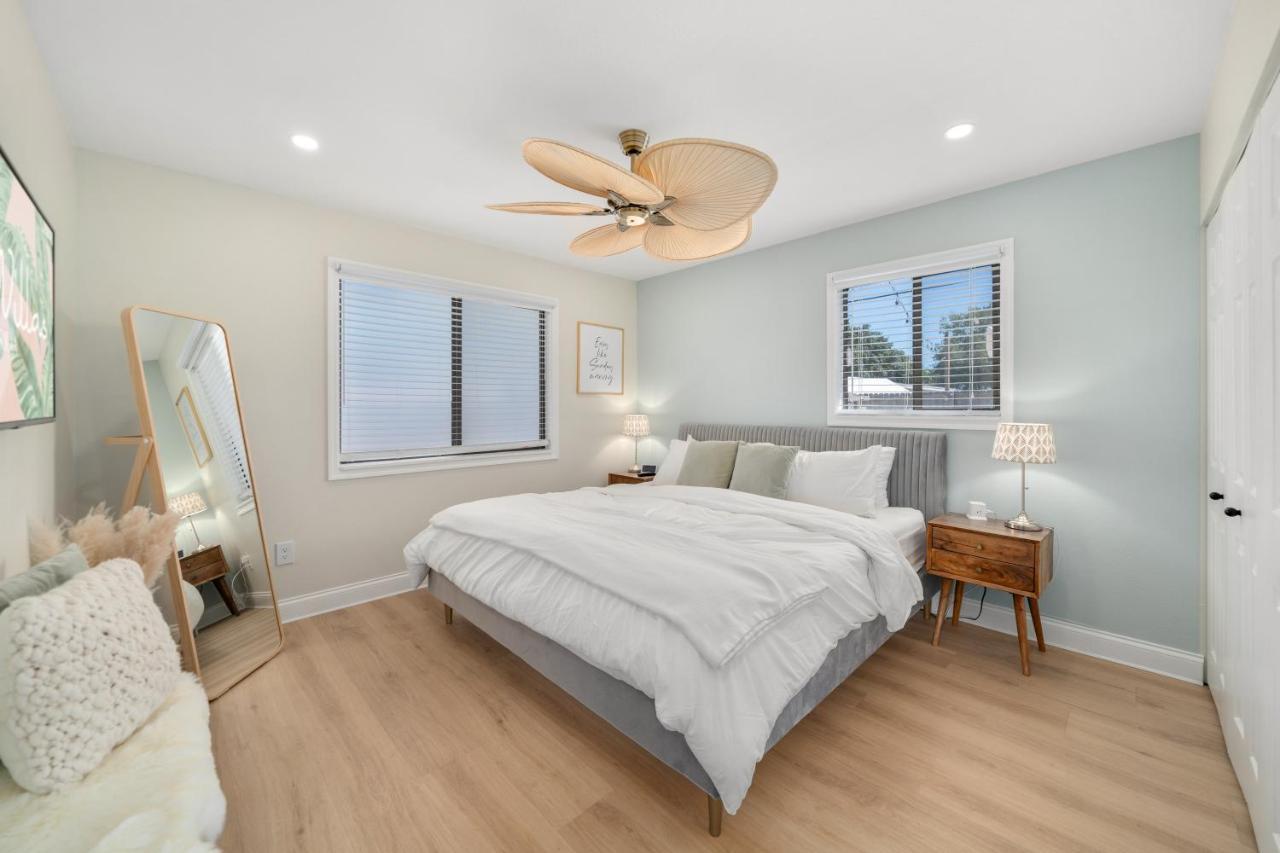 Luxury Villa 3 Blocks From The Beach With A Pool, Fire Pit And Outdoor Oasis Cape Canaveral Kültér fotó