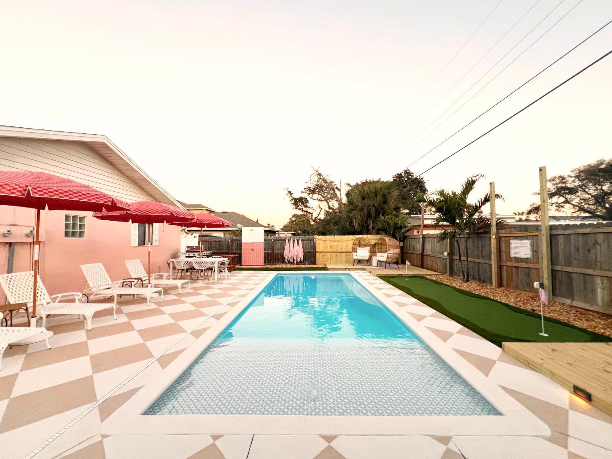 Luxury Villa 3 Blocks From The Beach With A Pool, Fire Pit And Outdoor Oasis Cape Canaveral Kültér fotó